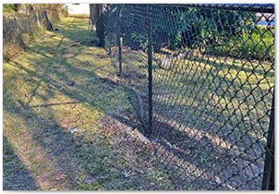 5ft Residential grade black vinyl chainlink fence
